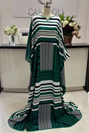 Tunique en soie vert blanc à motif géométrie