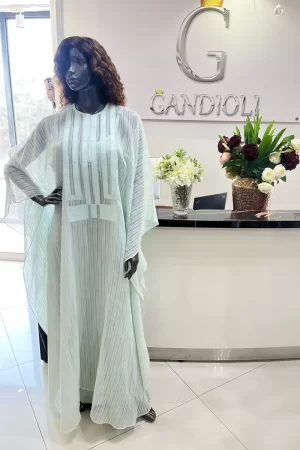 Tunique en voile de coton avec broderie vert d’eau